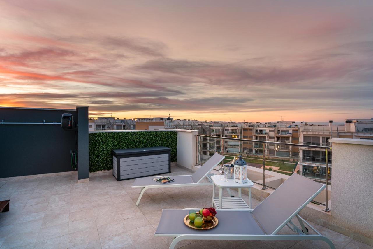 דירות Dehesa de Campoamor  La Zenia Cocoon - Luxury Penthouse With Jacuzzi, 2 Pools, Indoor Heated Pool, Sauna, Gym, Playstation מראה חיצוני תמונה