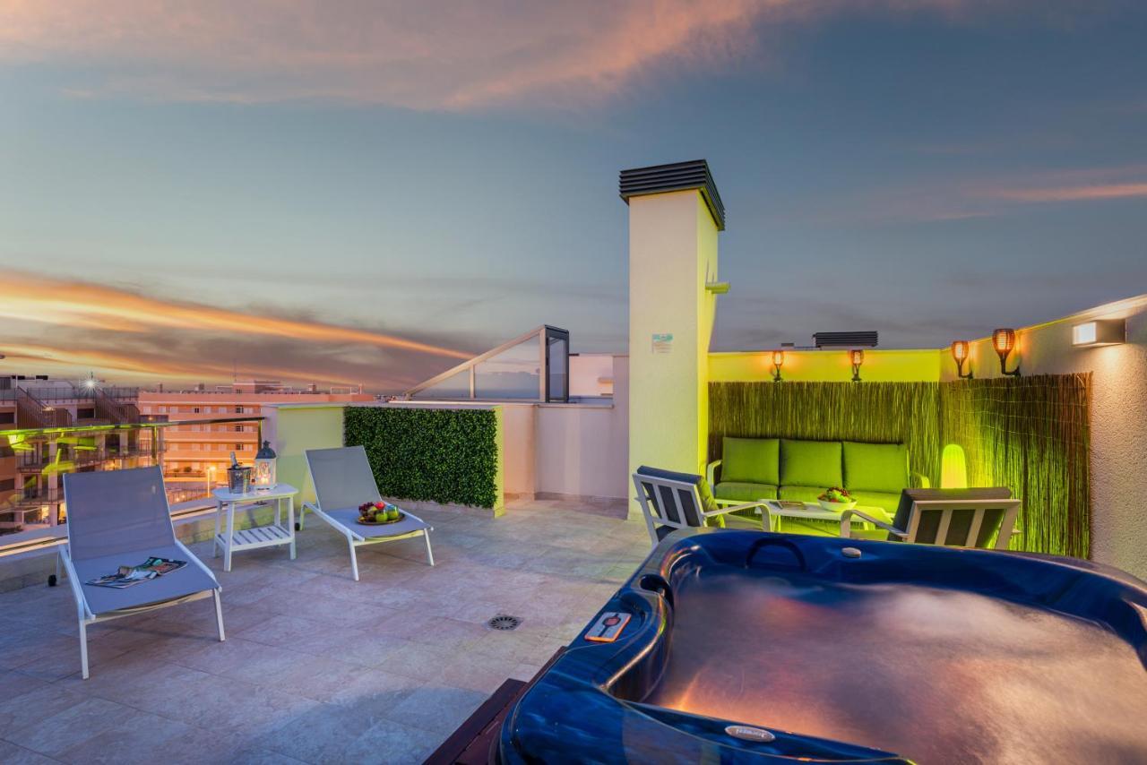 דירות Dehesa de Campoamor  La Zenia Cocoon - Luxury Penthouse With Jacuzzi, 2 Pools, Indoor Heated Pool, Sauna, Gym, Playstation מראה חיצוני תמונה