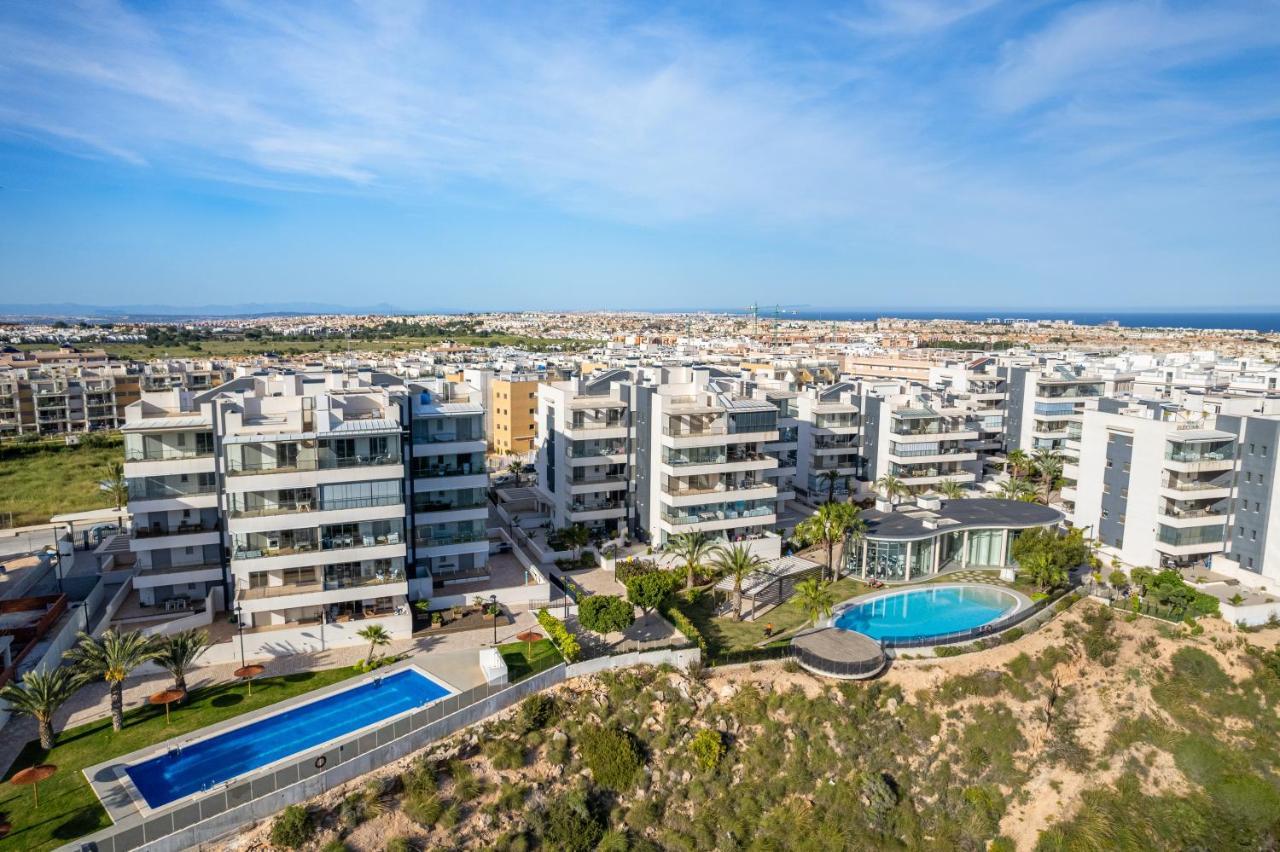 דירות Dehesa de Campoamor  La Zenia Cocoon - Luxury Penthouse With Jacuzzi, 2 Pools, Indoor Heated Pool, Sauna, Gym, Playstation מראה חיצוני תמונה