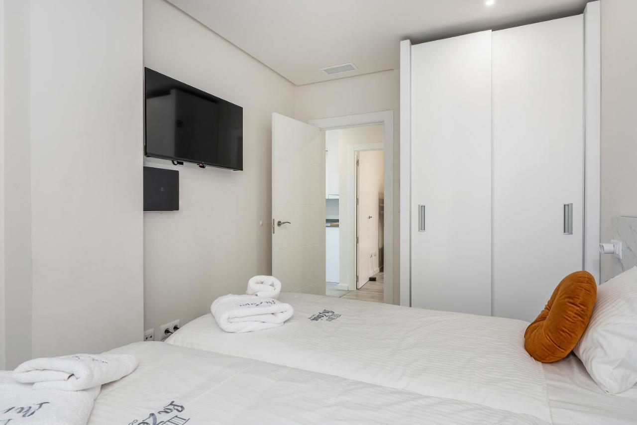 דירות Dehesa de Campoamor  La Zenia Cocoon - Luxury Penthouse With Jacuzzi, 2 Pools, Indoor Heated Pool, Sauna, Gym, Playstation מראה חיצוני תמונה