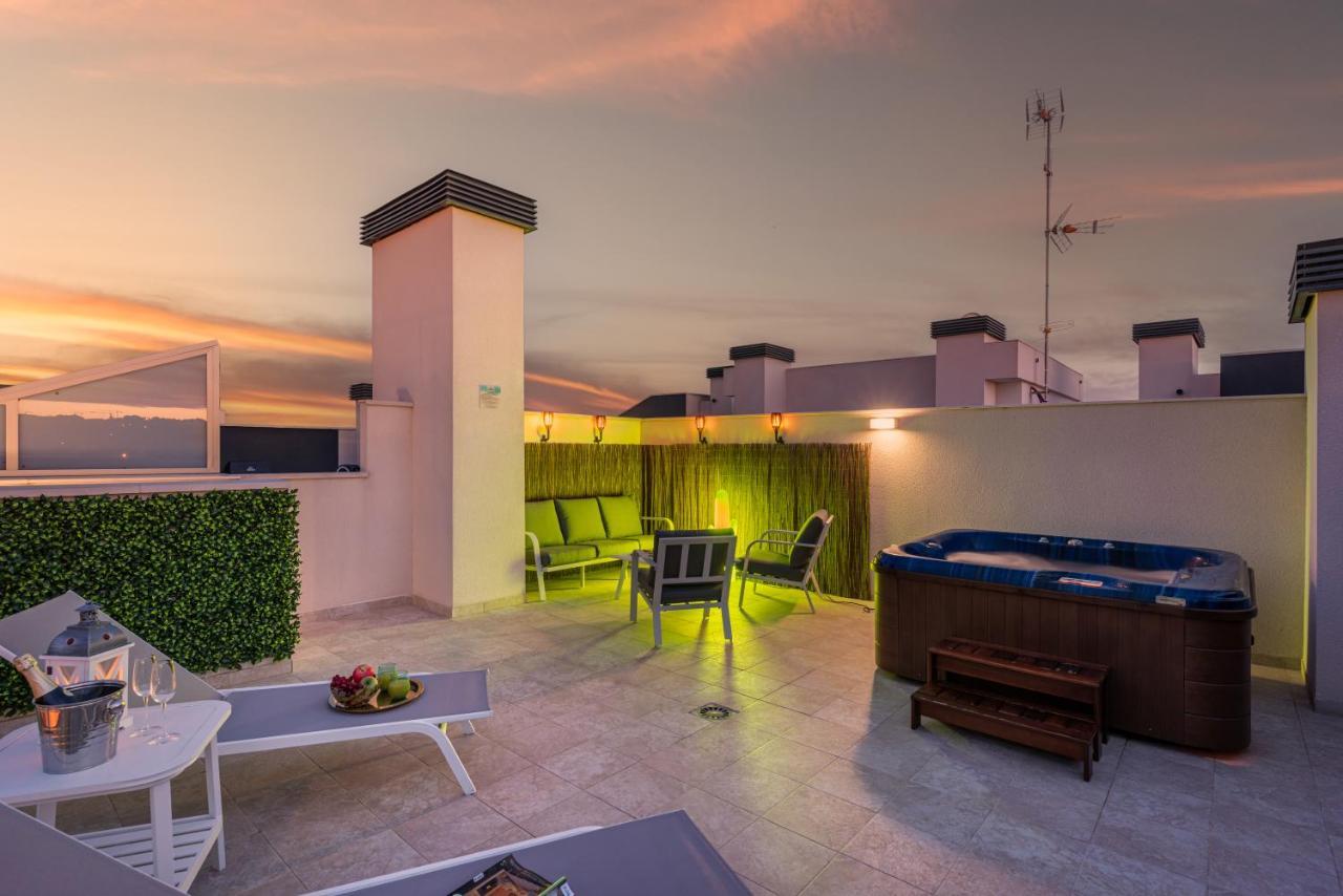 דירות Dehesa de Campoamor  La Zenia Cocoon - Luxury Penthouse With Jacuzzi, 2 Pools, Indoor Heated Pool, Sauna, Gym, Playstation מראה חיצוני תמונה